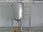 rvs tank 1500 liter met trap en bordes