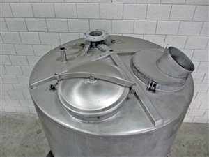 2000 liter rvs tank met weegcellen