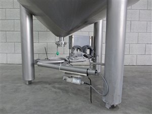 Rvs mengtank 1035 liter - geïsoleerd - weegcellen