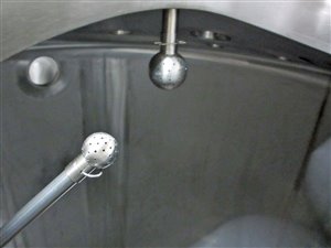 rvs tank 1500 liter met trap en bordes