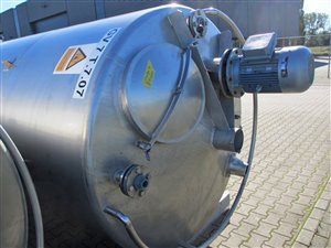 Rvs tank 8000 liter met roerwerk